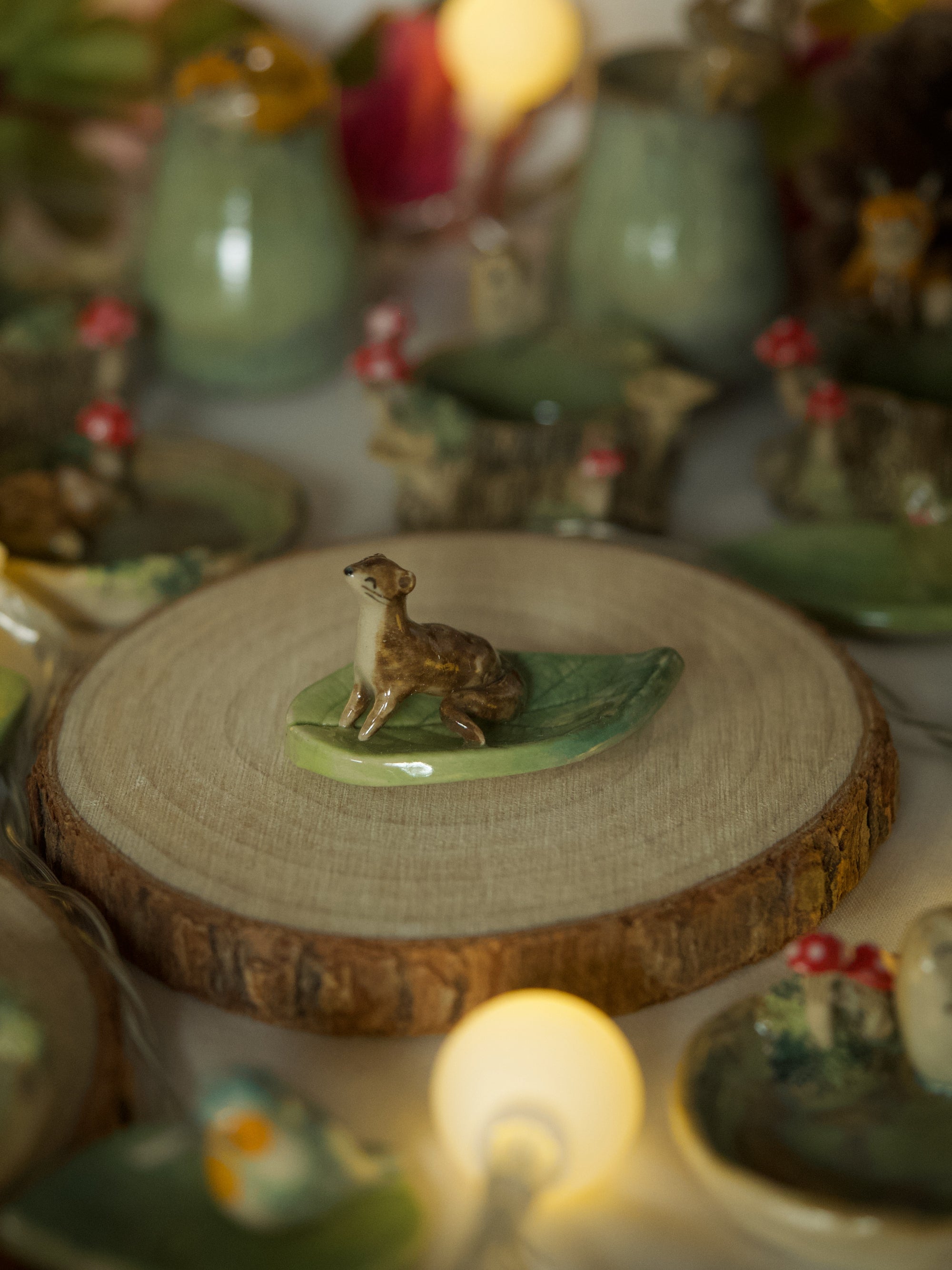 Sitting Otter Trinket 4 length x 2.5 width (cm)