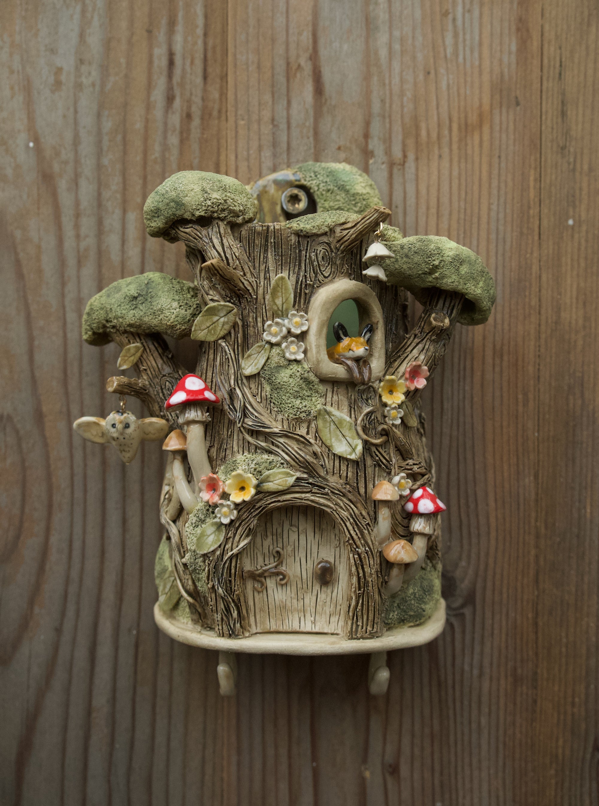 Woodland Treehouse Wall Hanging with Two Hooks ( Option to add flowers as Vessel Is open at top) Charm owl and Flower Details (11cm height x 5cm width