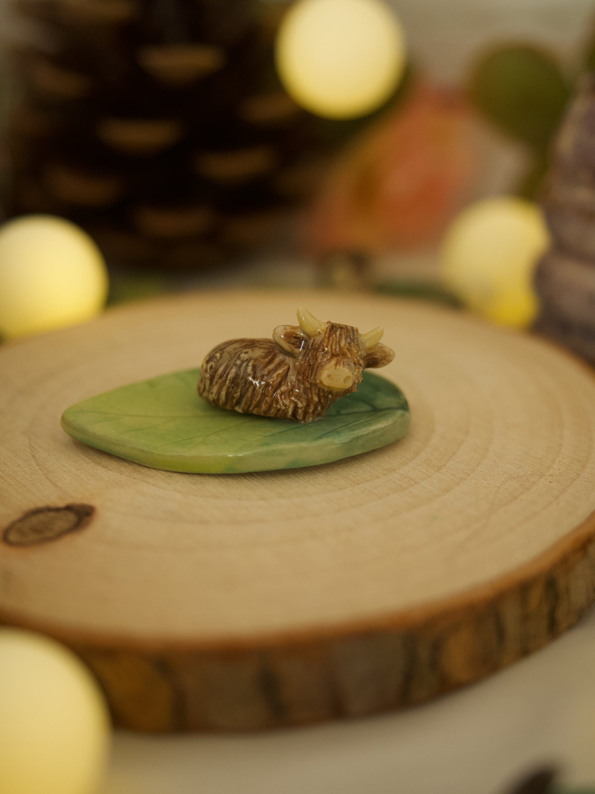Relaxing Cow Leaf Trinket 4 length x 2.5 width