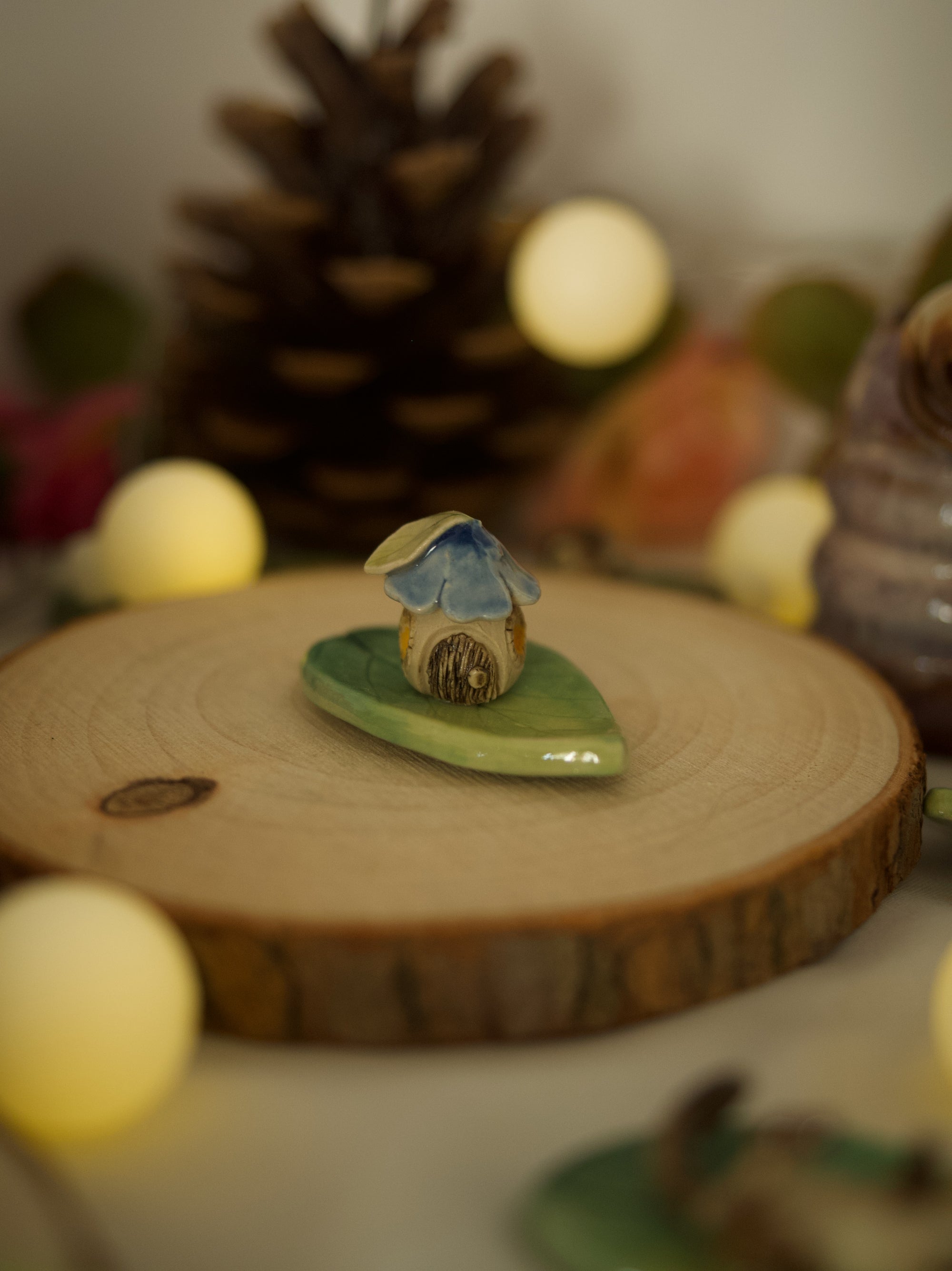 Blue Fairy House Leaf Trinket 4 length x 2.5 width