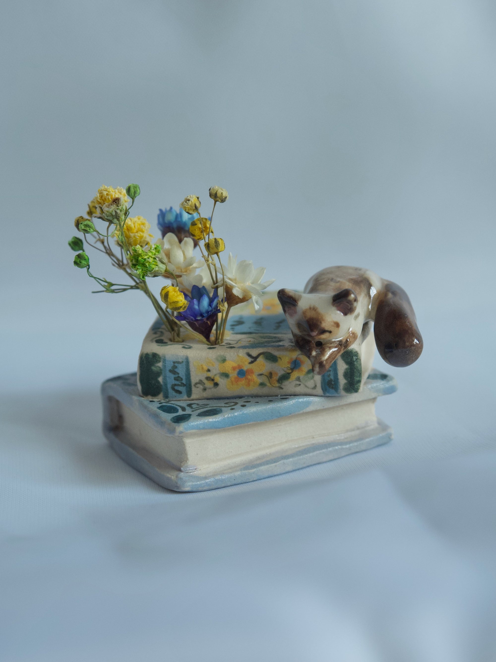 Cat Book Dried Flower Sculpture