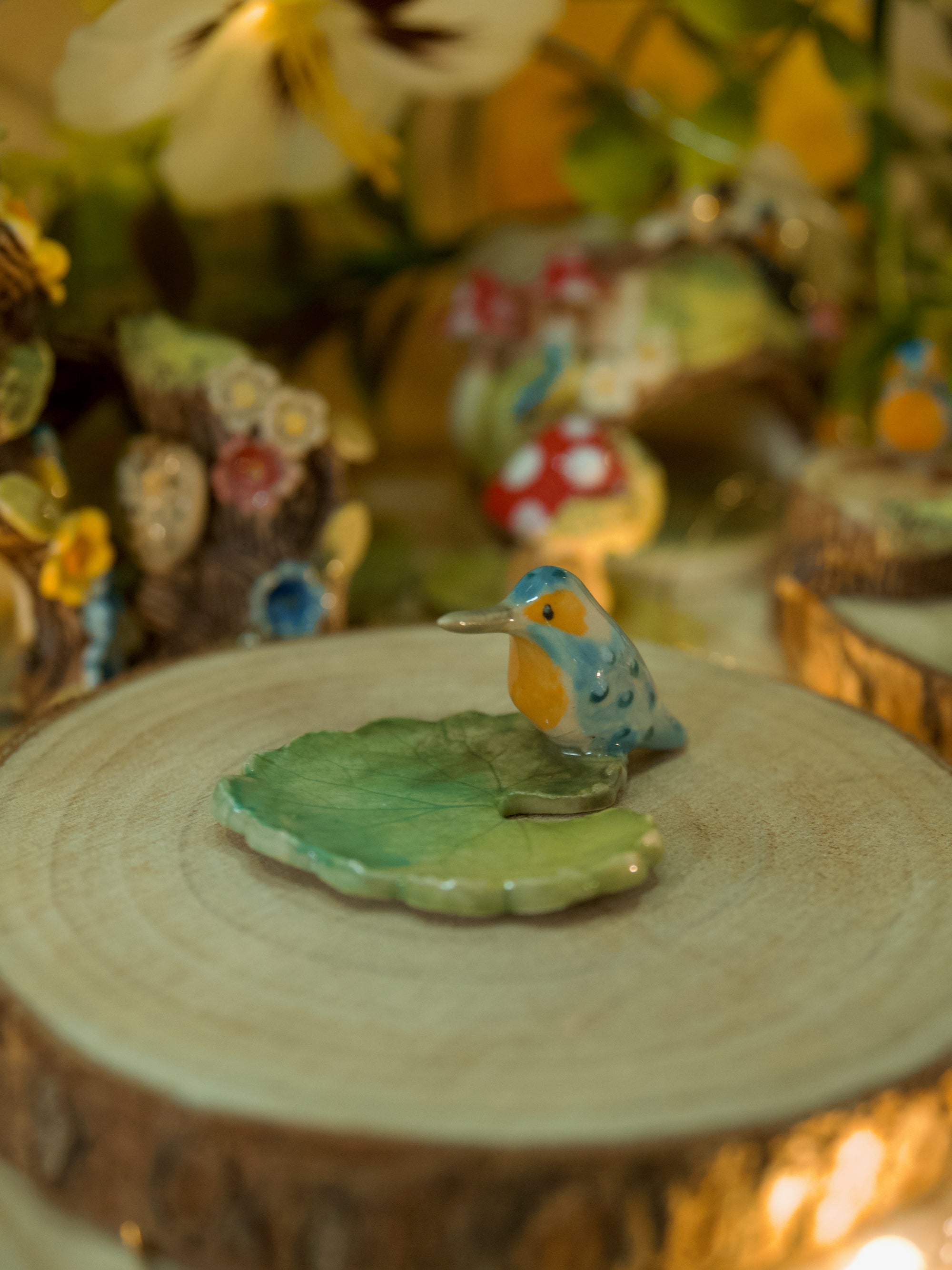 Tiny Leaf Trinket King Fisher (3x3cm)