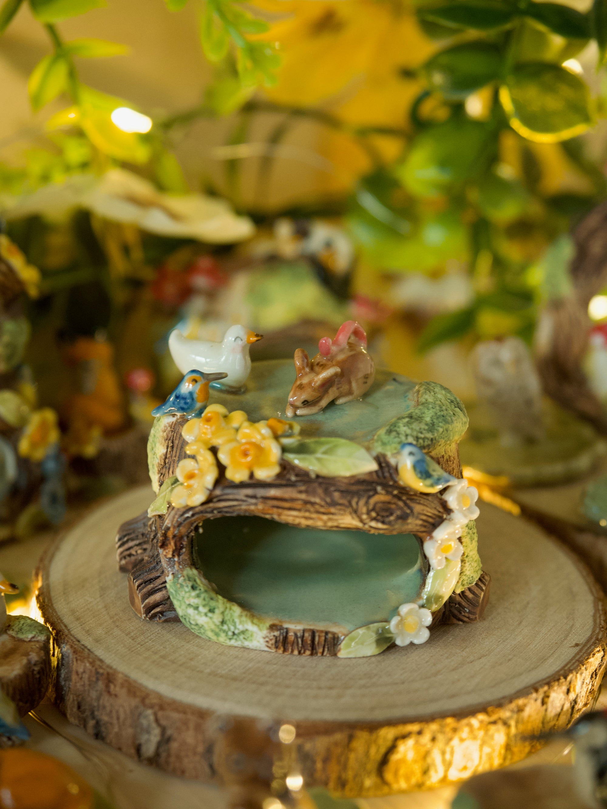 Woodland Friends Tree Stump (6cm width x 4cm Height)