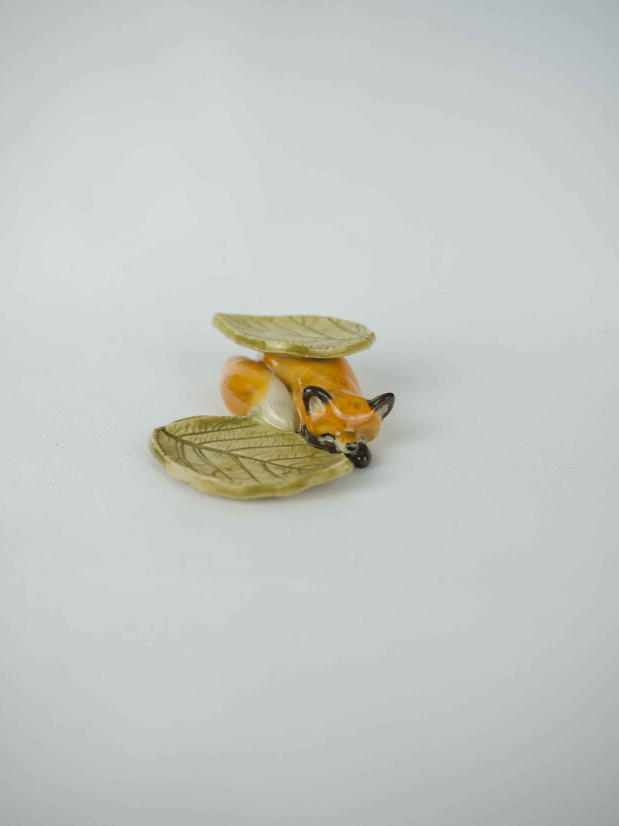 Fox Leaf Ring Holder