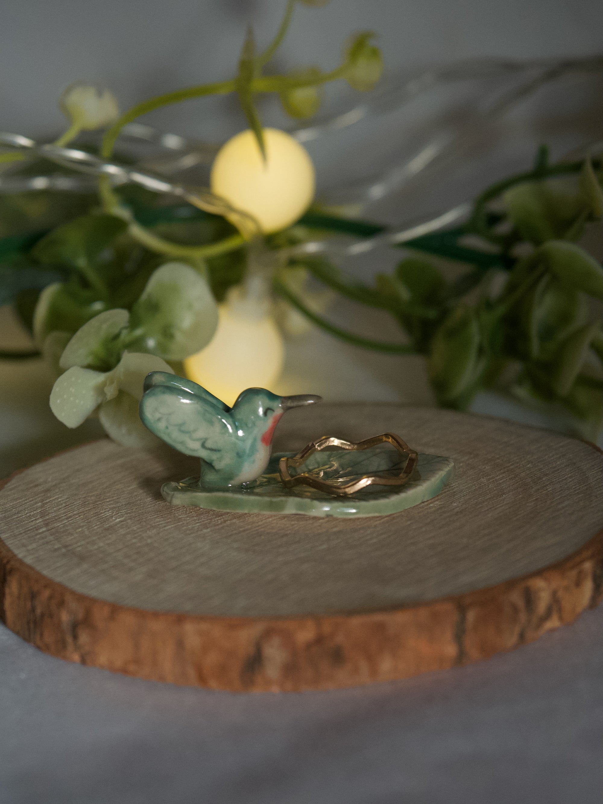 Tiny Humming Bird Ring Dish (4cm length x 2.5cm width)