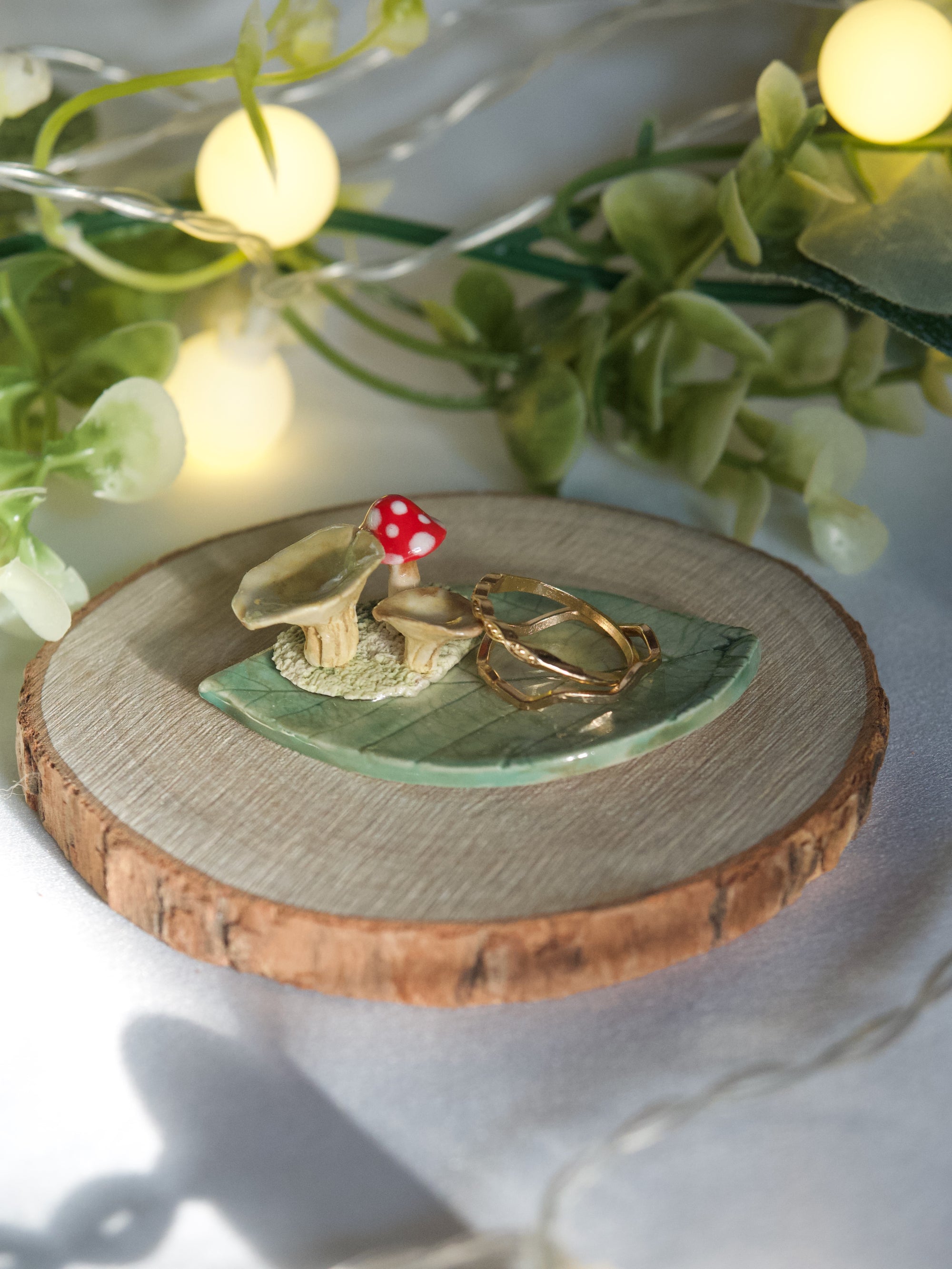 Version 1 Mushroom Leaf Dish (6cm length x 3.5cm width)