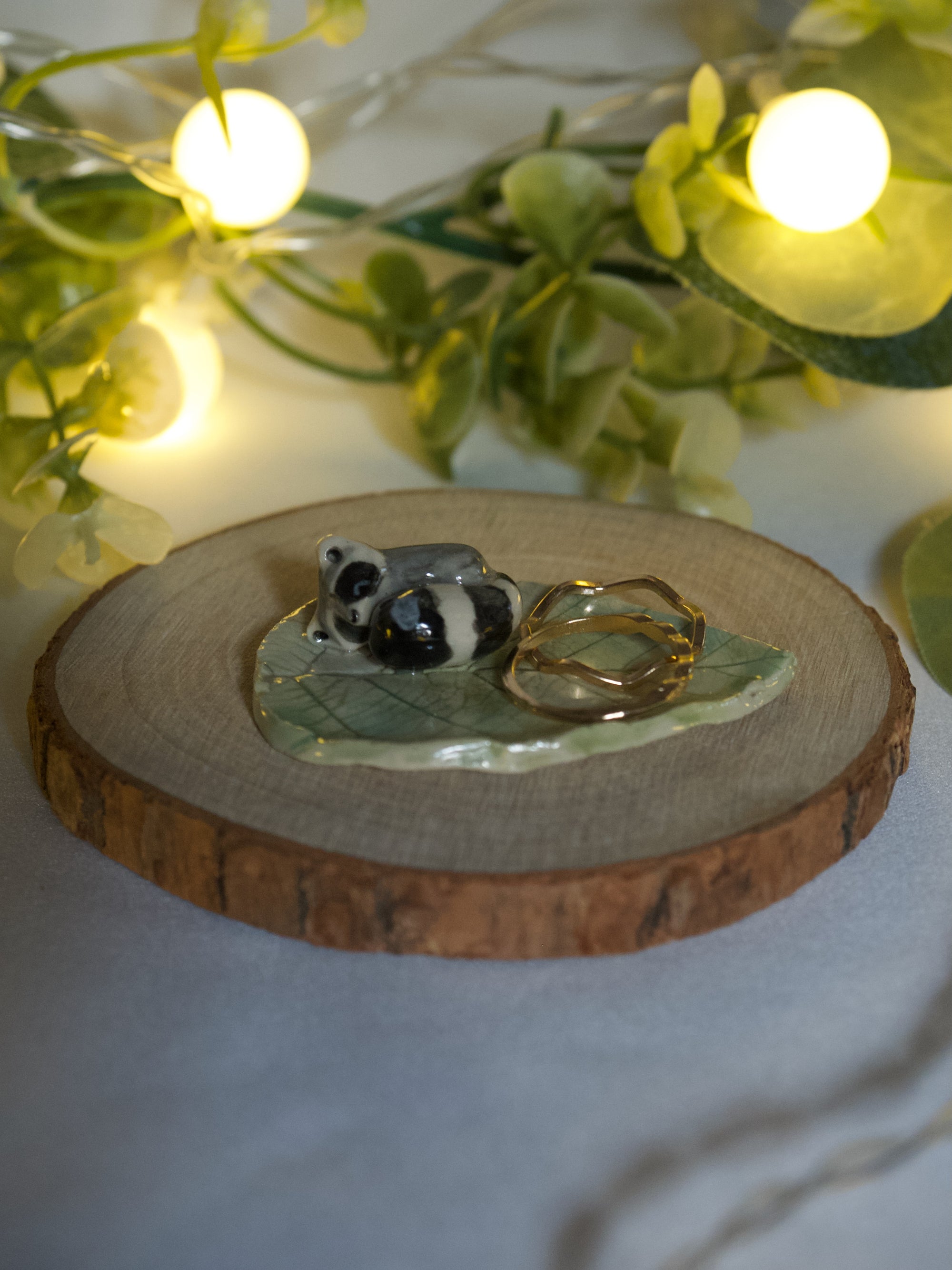 Sleepy Raccoon Leaf Dish (6cm length x 3.5cm width)