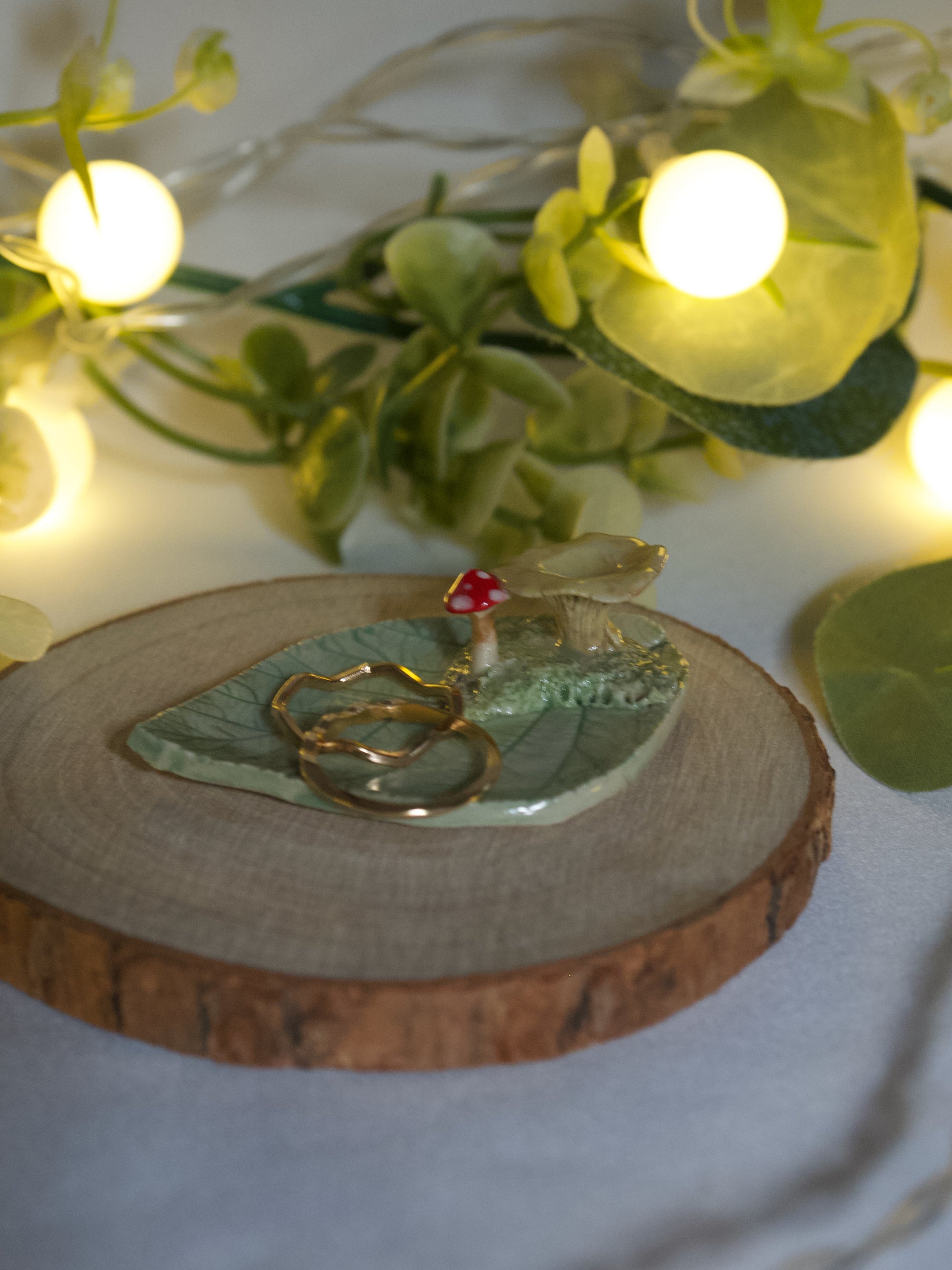 Version 2 Mushroom  (6cm length x 3.5cm width)