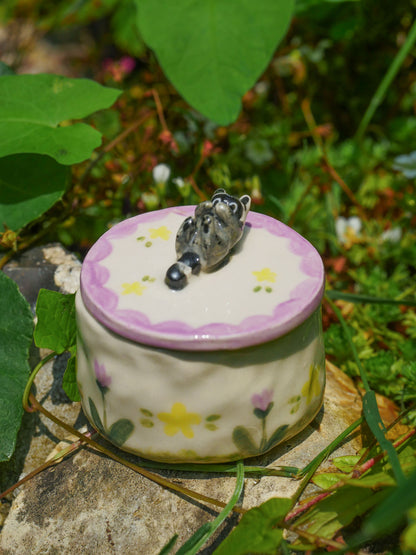 Raccoon floral pot