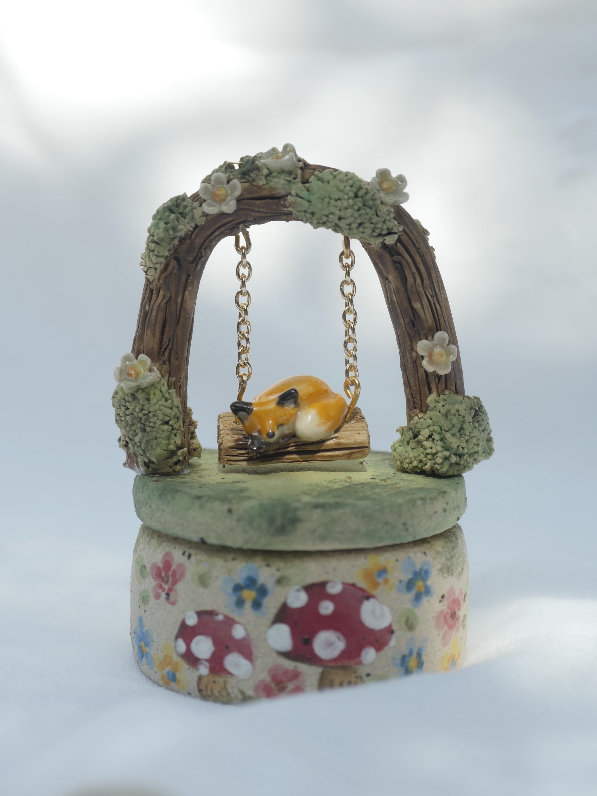 Fox Swing Trinket Pot