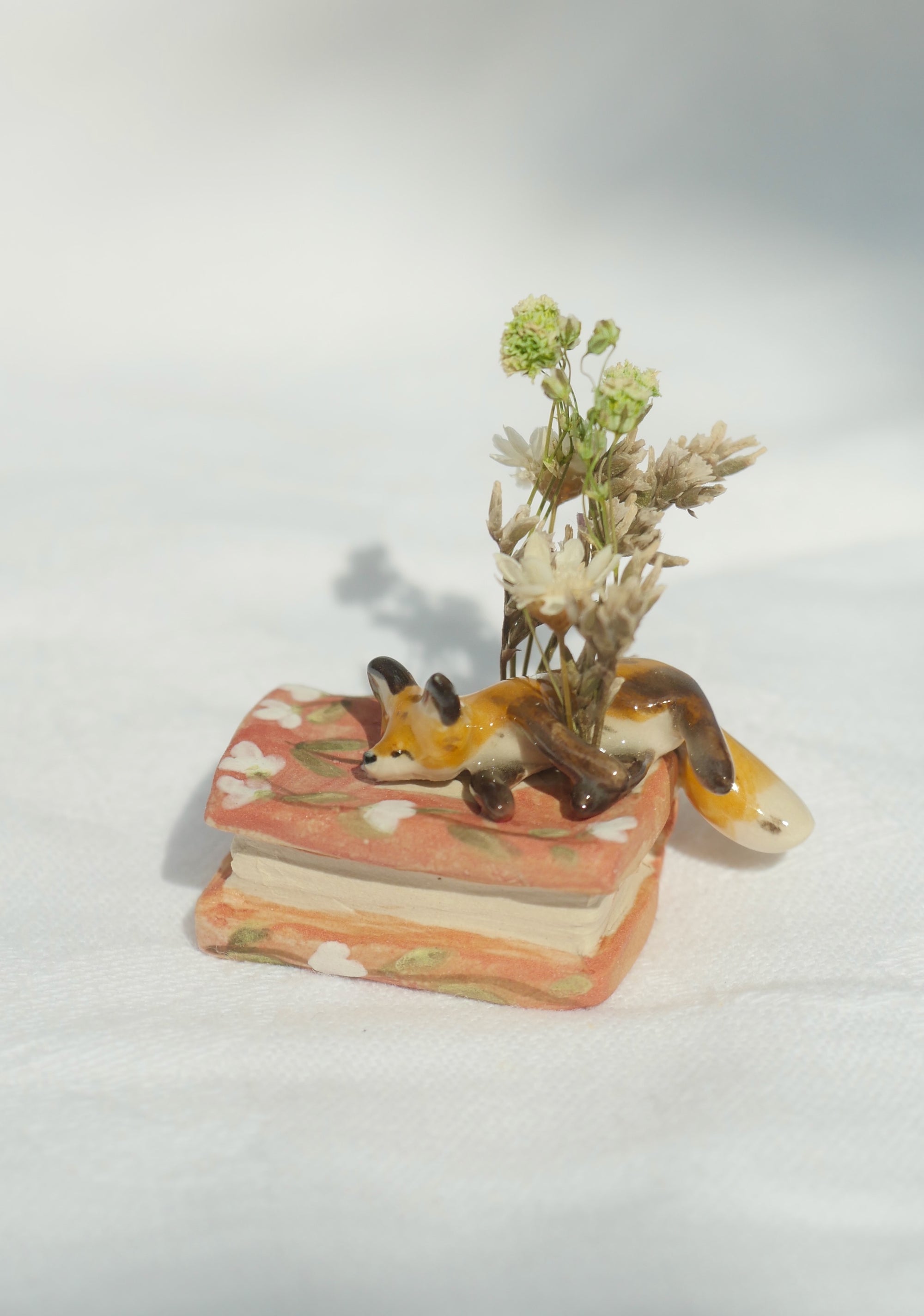 Sleeping Fox Book Dried Flower Miniature Sculpture