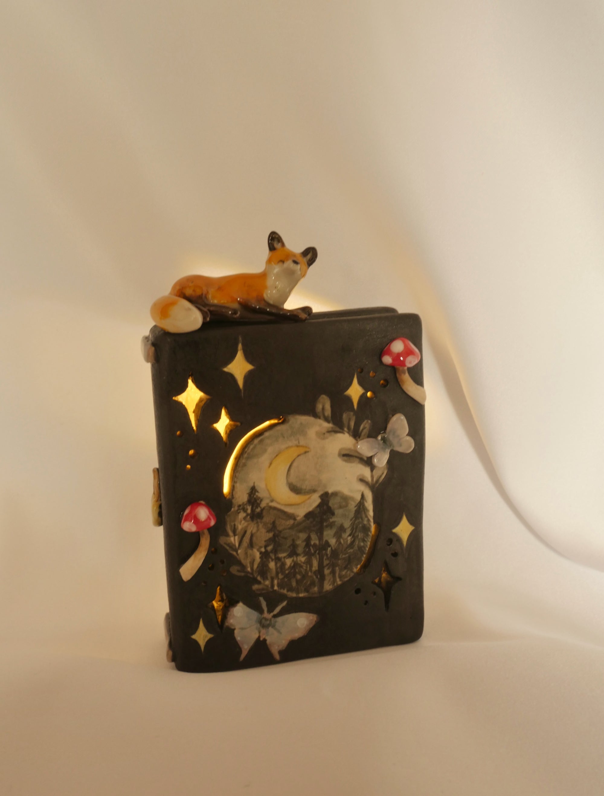 Made to order Fox Large Book Light Up Sculpture (end of October dispatch)