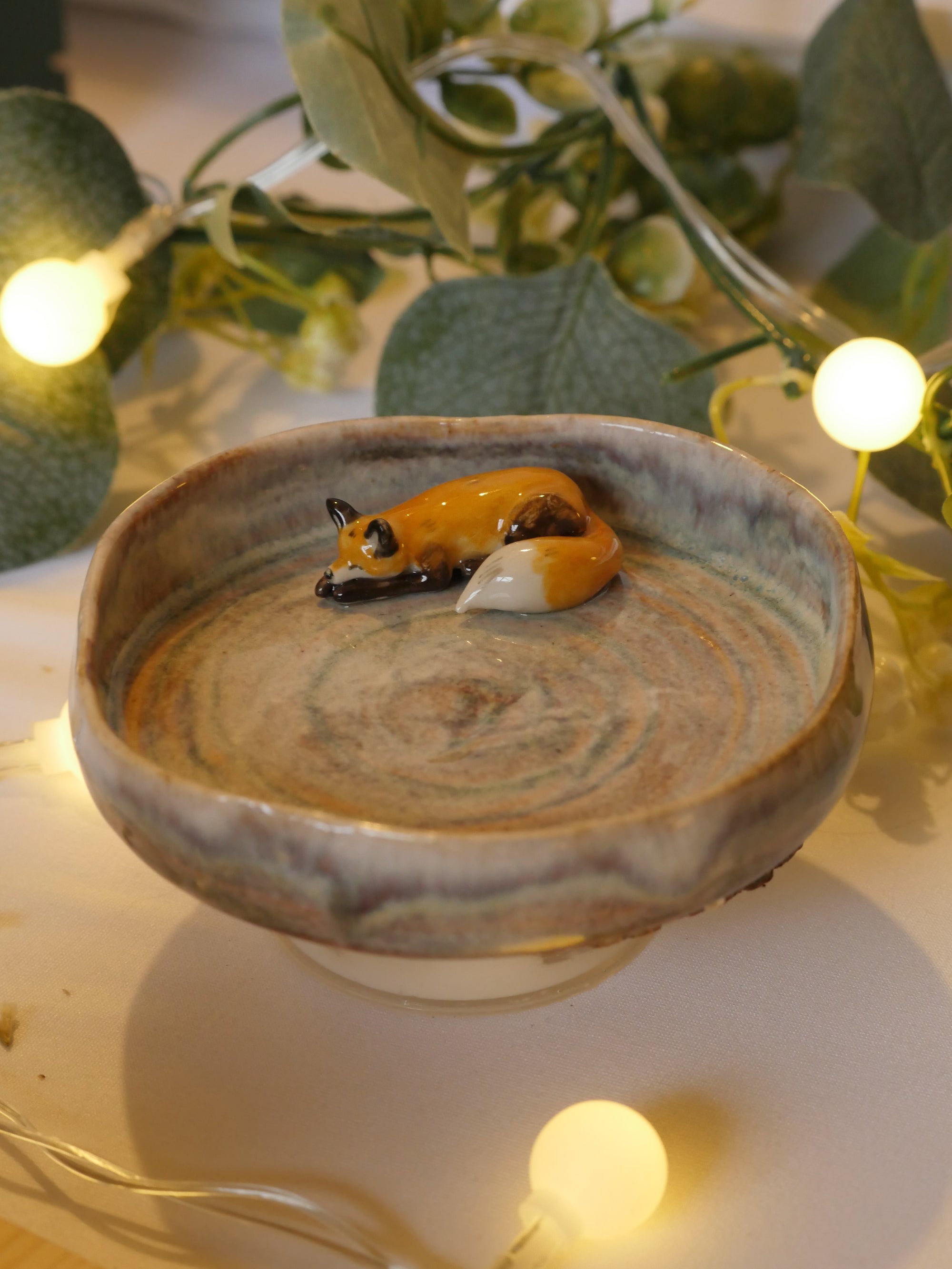 Fox wavy Dish: 10cm Width 2cm Height