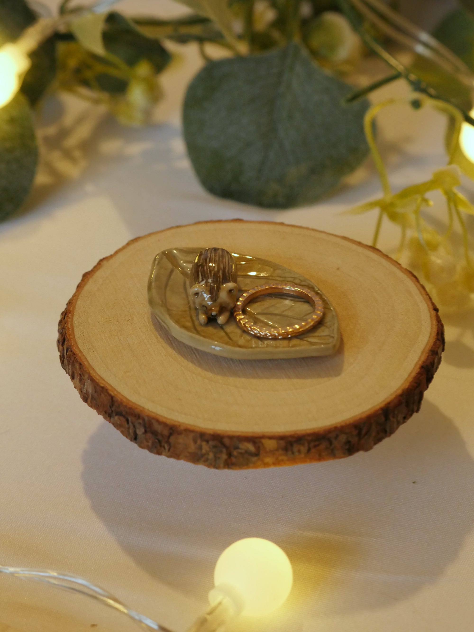Tiny Leaf Ring Dish Hedgehog Version 1 (6cm length 4cm width)