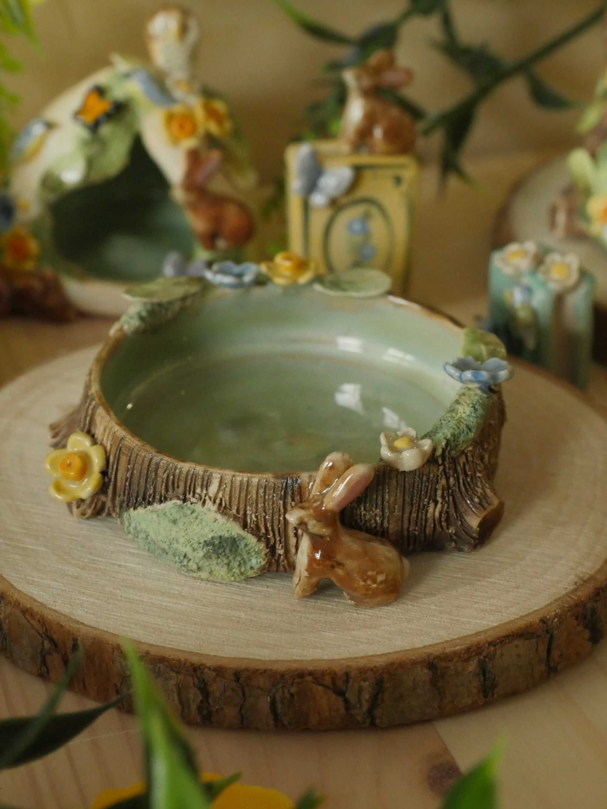 Miniature Woodland Trinket Dish Rabbit ( 5.5cm Width x 1.5cm Height)
