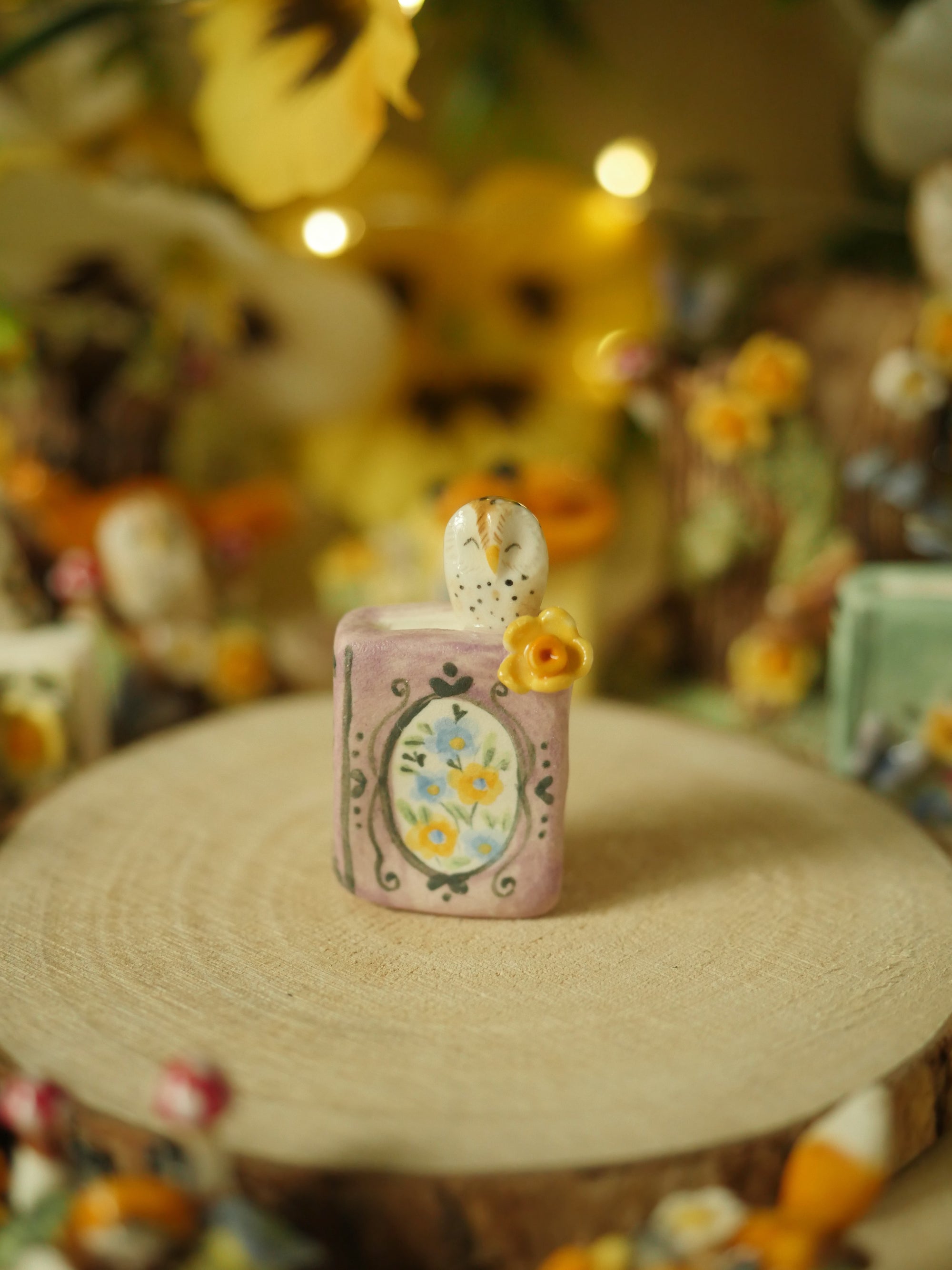 Owl Mini Book Sculpture  (3.5cm Tall x 2cm Width)
