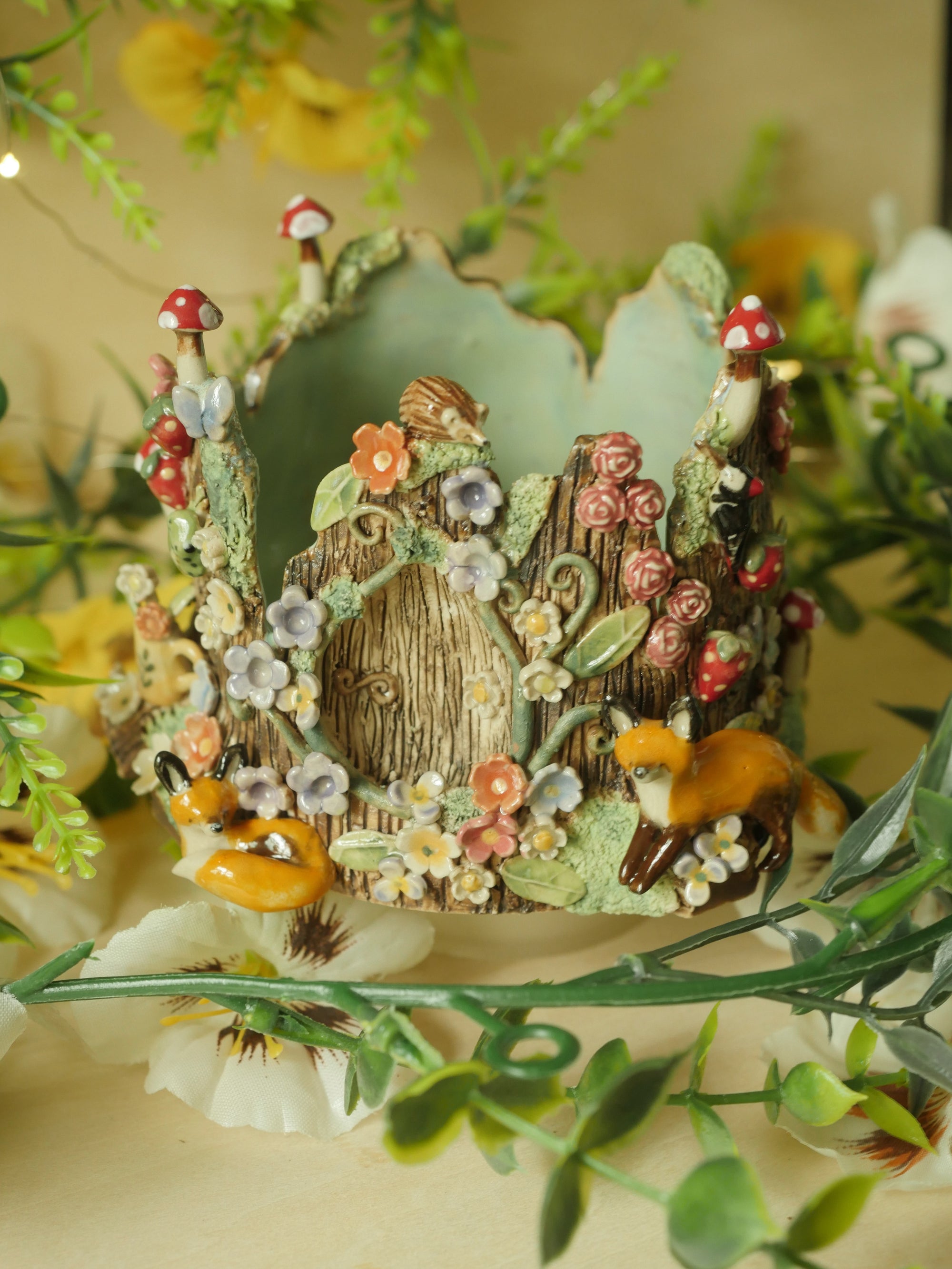 Woodland Garden Sculpture Foxes (10cm width x 7cm height)