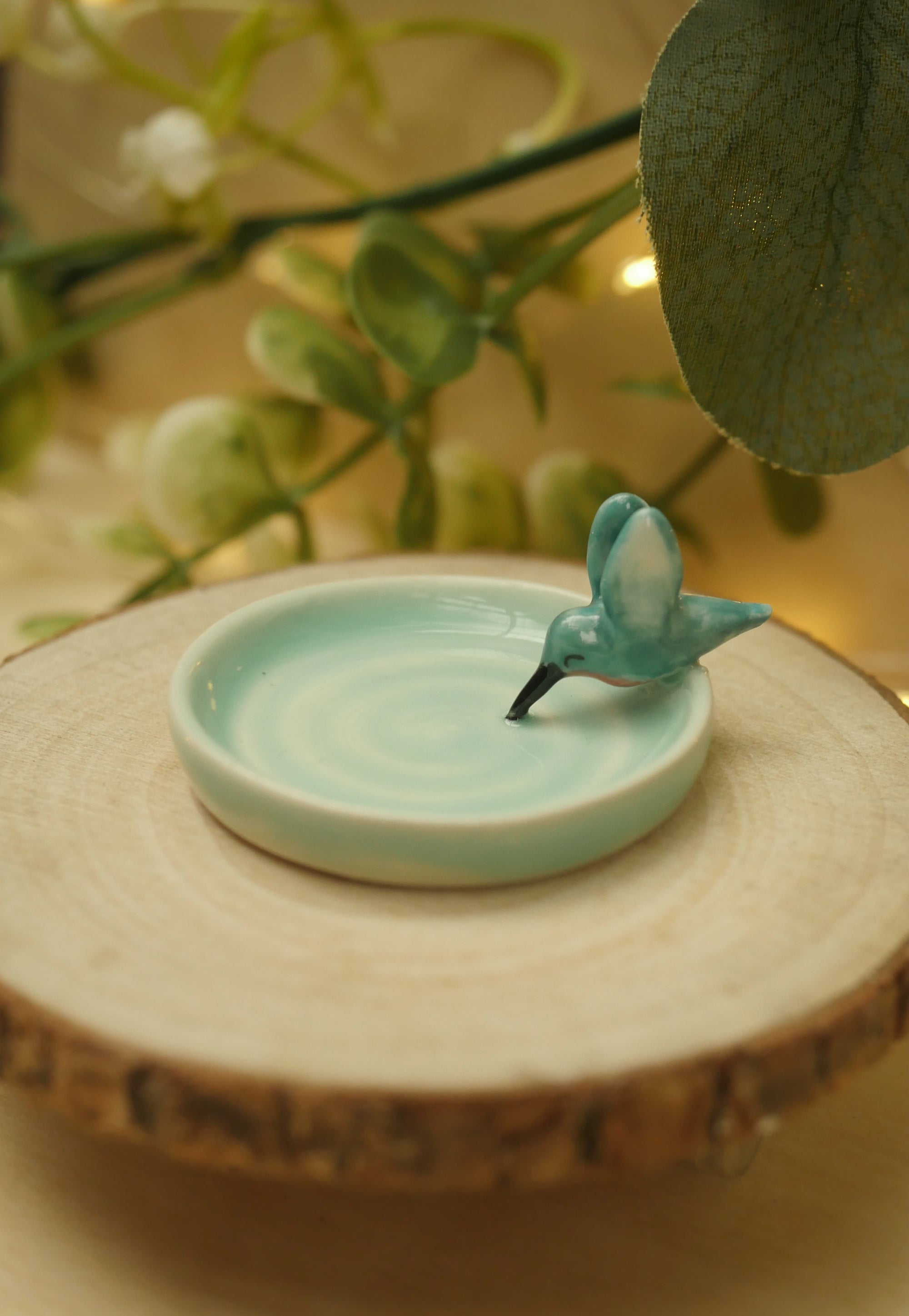 Tiny Hummingbird Diving Dish (4.5cm width)