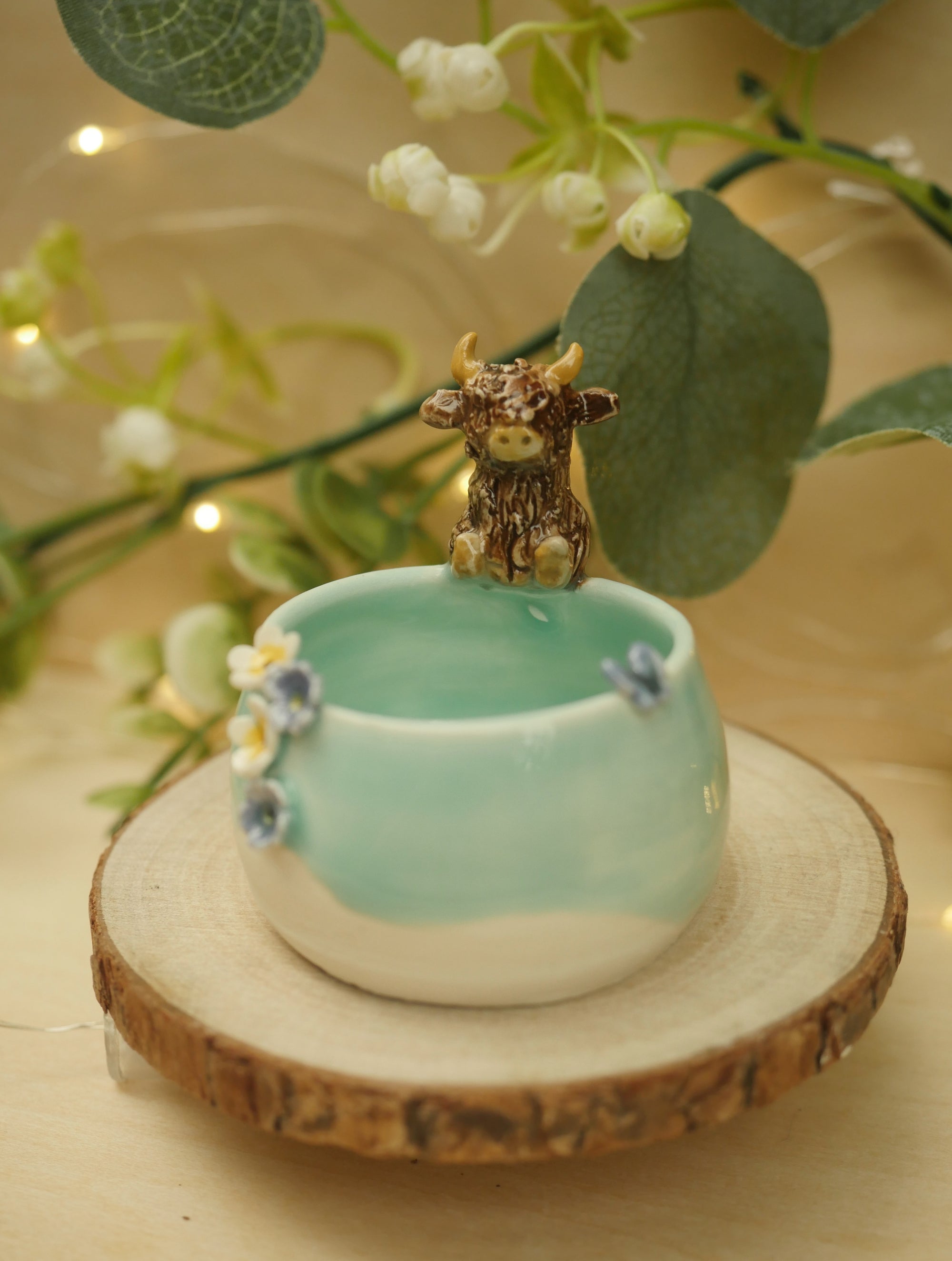 Highland Cow Vessel (5cm width x 3cm height)