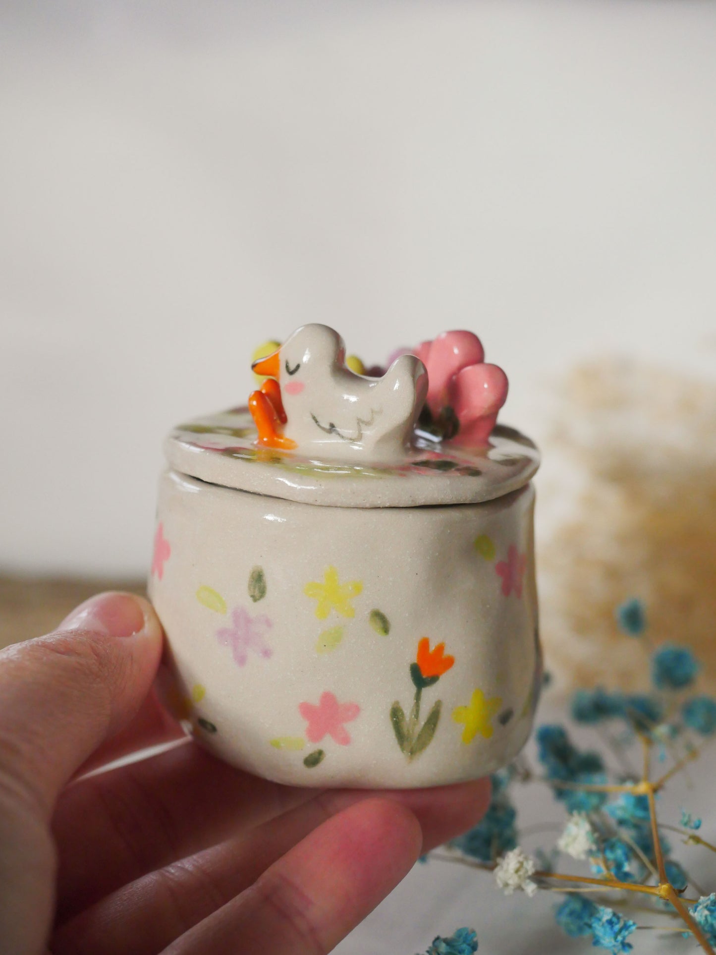 Duck spring pot with lid